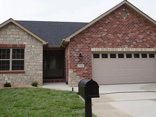 2028 Ravenel, Swansea, IL 62226