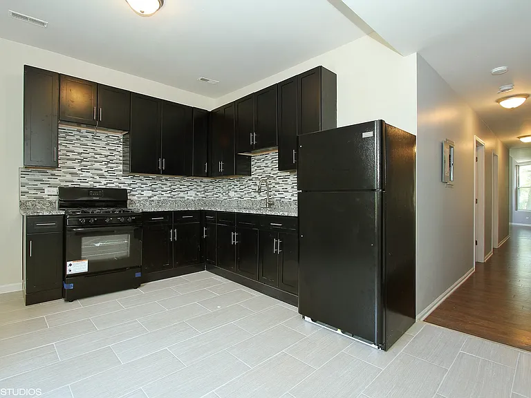 6422 S Rhodes Ave — Photo 4