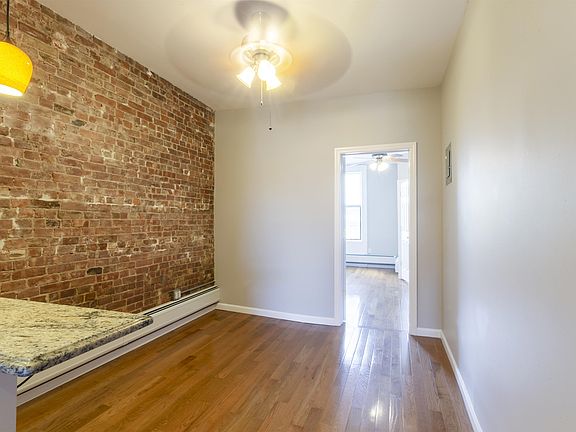 3rd image of 145 Brunswick St APT 3L