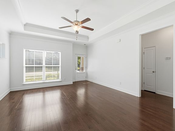 5th image of 759 Westcott Ln