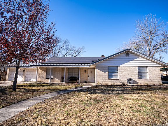 2nd image of 605 Balfour Drive
