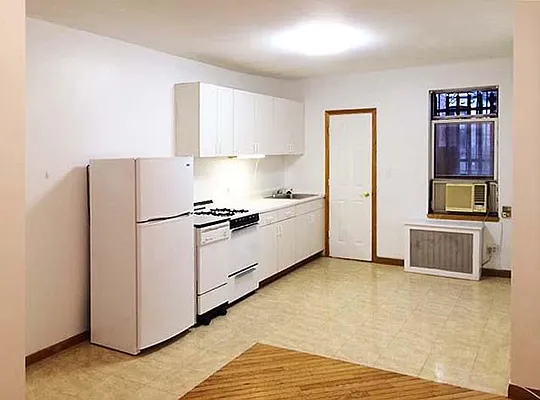 Rented by Buchbinder & Warren | media 36