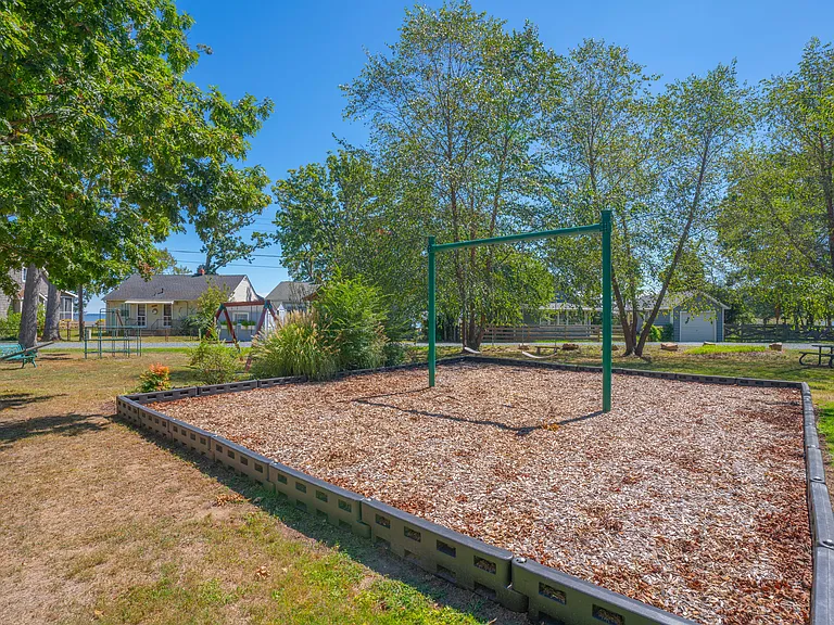 4734 Oak Rd — Photo 42
