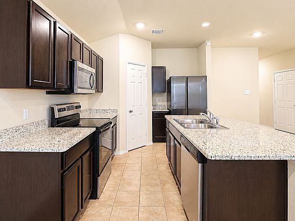 5912 Sally Ride Ln (5)_09112026