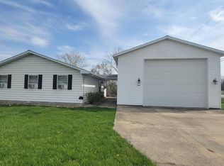 5416 E Channel Dr, Port Clinton, OH