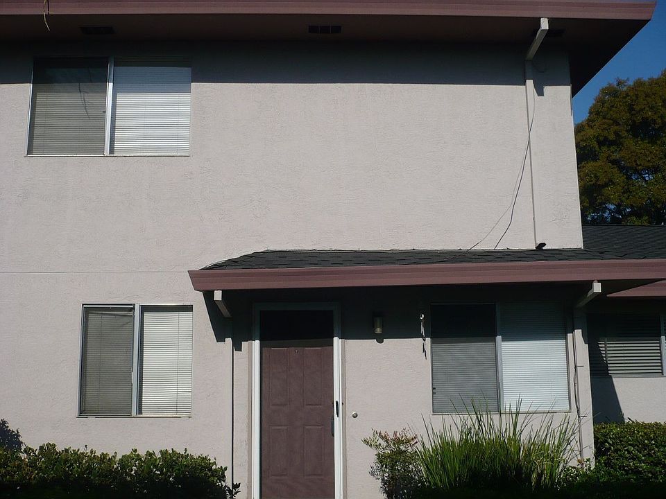 1st image of 34819 Starling Dr APT 2