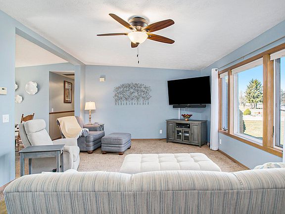 5th image of 437 Kenaston Dr