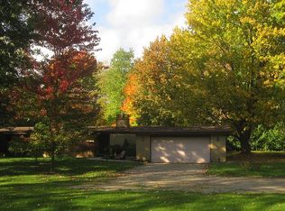 34810 Ernest St, Livonia, MI 48152