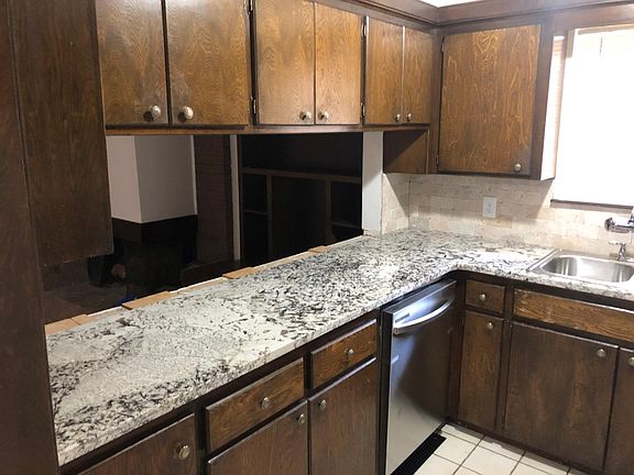 Kitchen - New Granite Counter tops and Stainless Steel Appliances