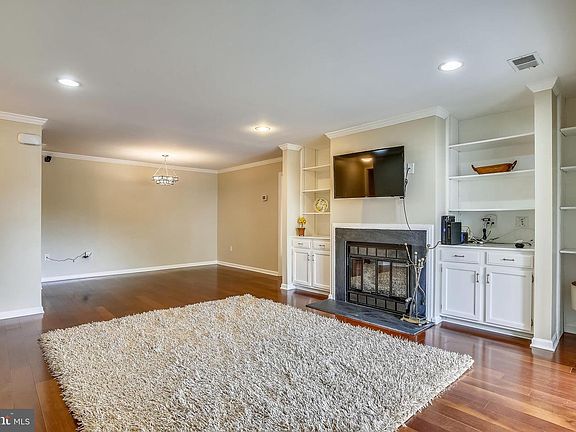 3rd image of 10204B Willow Mist Ct #38