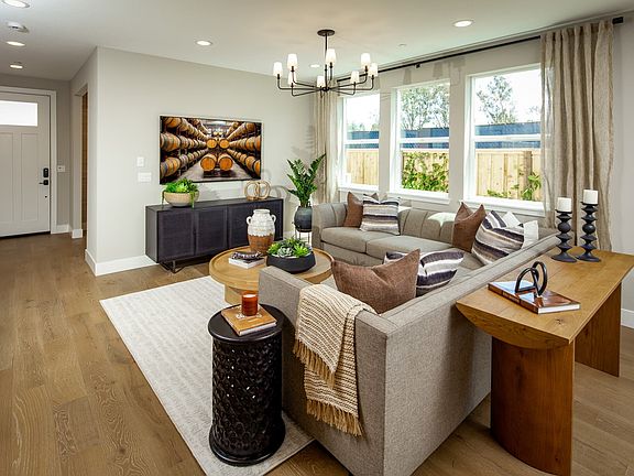 Designed to be versatile, welcoming, the absence of dividing walls creates a sense of spaciousness,
