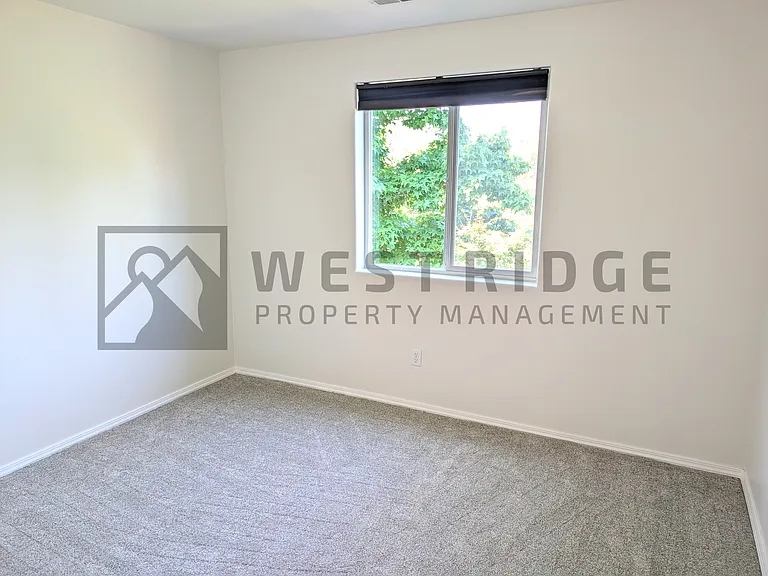519 SW 207th Ave — Photo 15