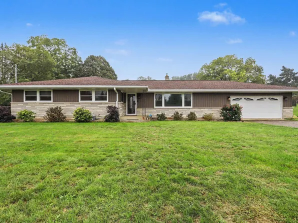 128 Chapel Hill Dr, Battle Creek, MI 49015