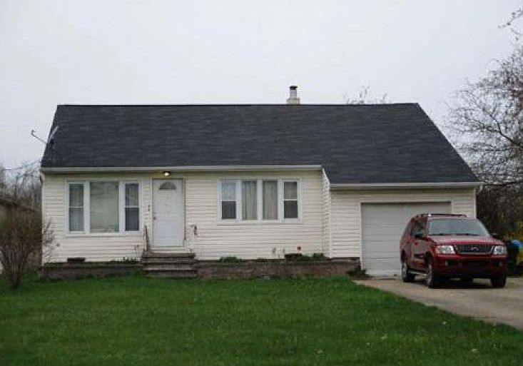 1st image of 350 Helen Ave
