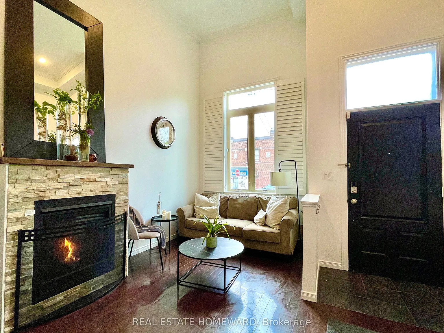 4 bed, $4,400 — Photo 3