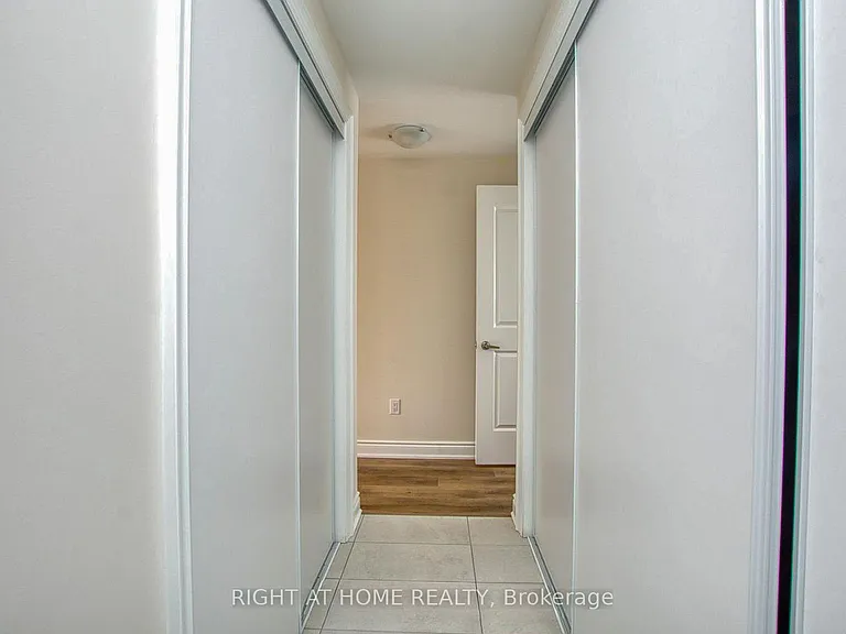 31 John Rolph St #COACH — Photo 9