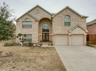 909 Greenfield Ct, Kennedale, TX 76060