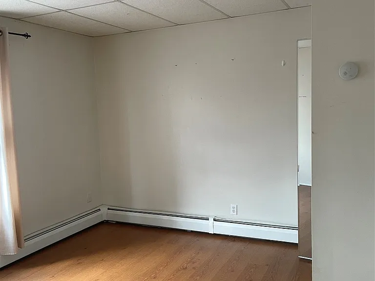 1304 Monroe St — Photo 6