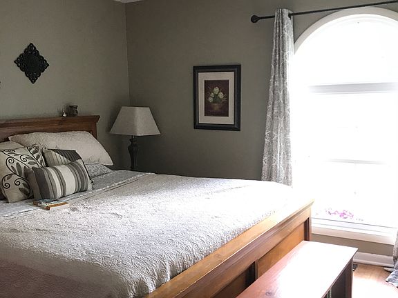 2nd image of 101 Van Fleet Dr