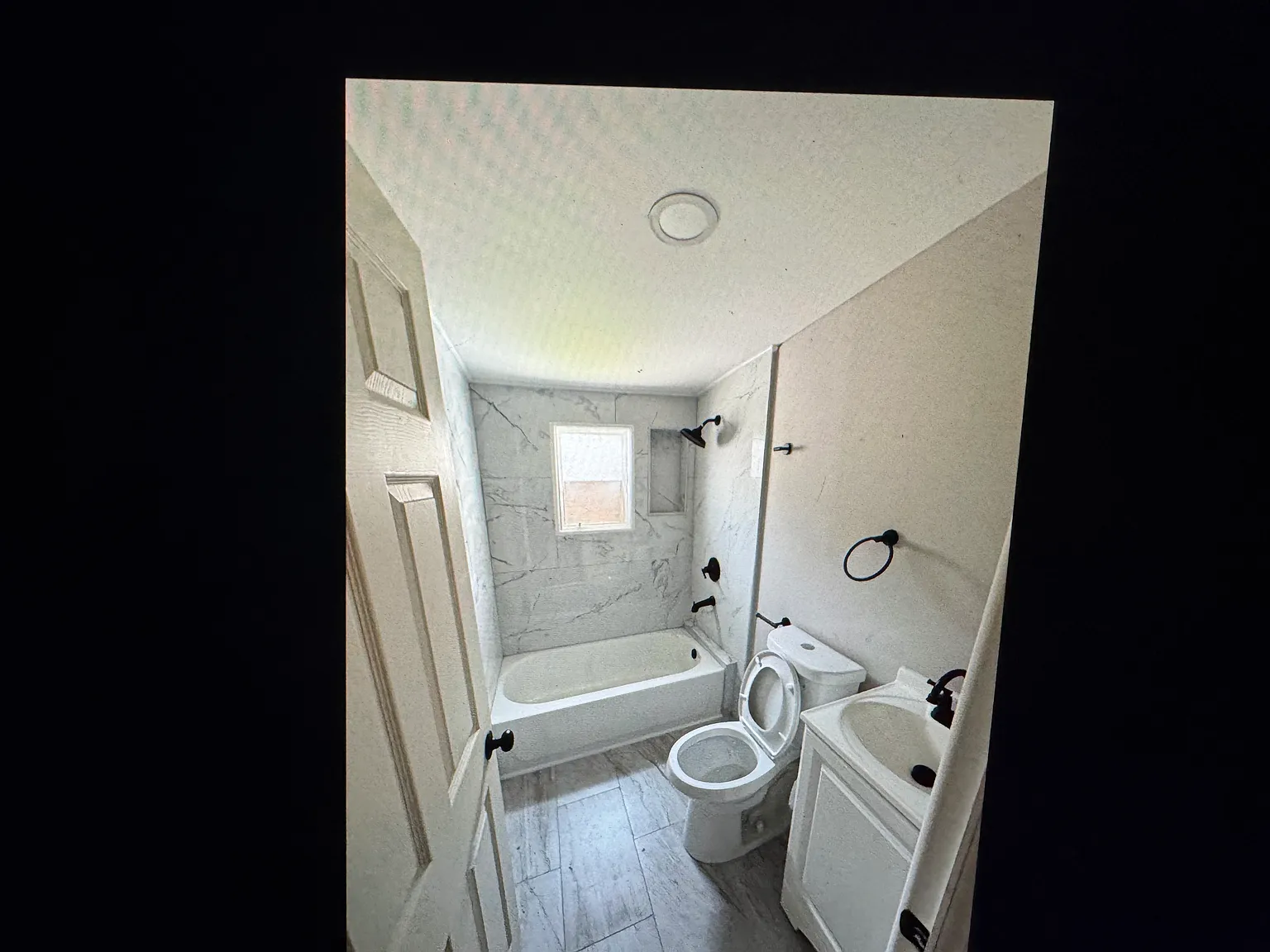 4 bed, $1,500 — Photo 2