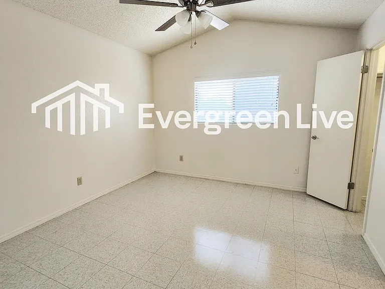 1323 San Felipe Ct — Photo 13