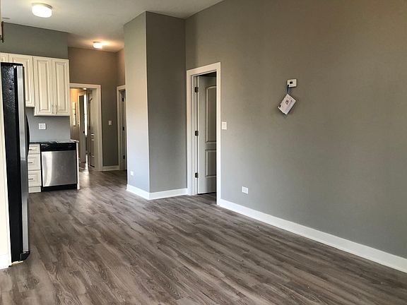 2nd image of 3125 W Arthington St #2