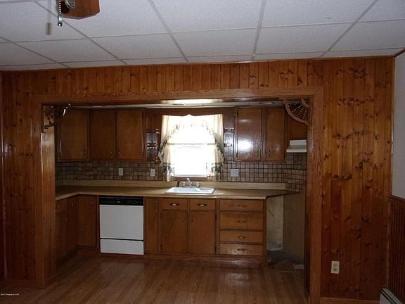 2nd image of 171 Jones St