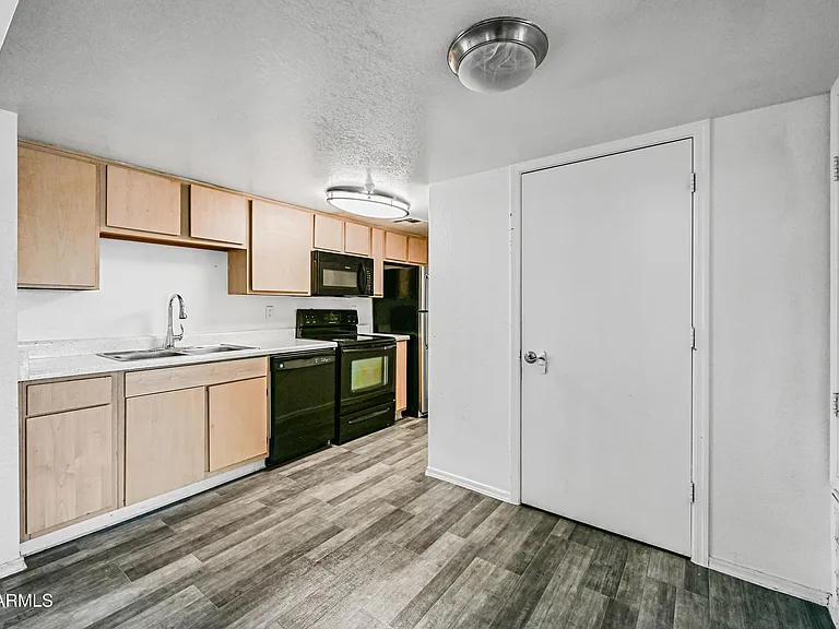 3065 N 67th Ave #120 — Photo 6