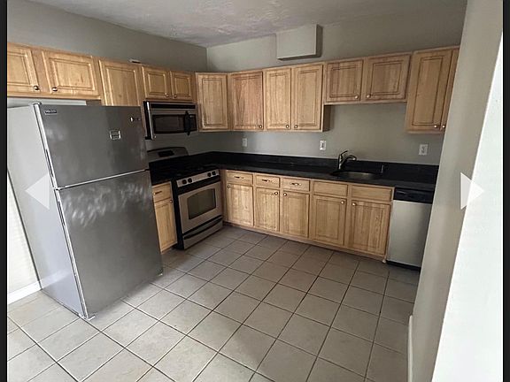 4th image of 40 Hurd St Floor 1