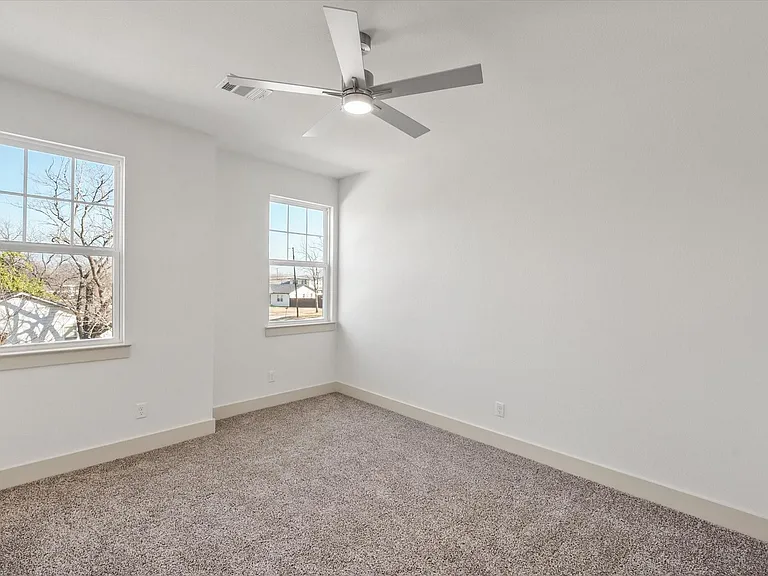 506 E Kimball St #2 — Photo 27