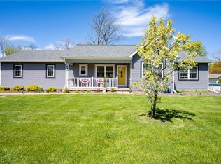 990 Maiden Ln, Rochester, NY 14615