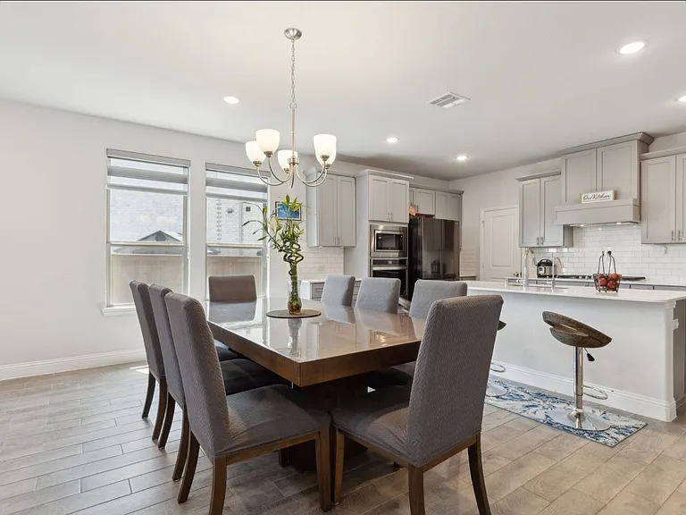3640 Lillian Ct — Photo 10