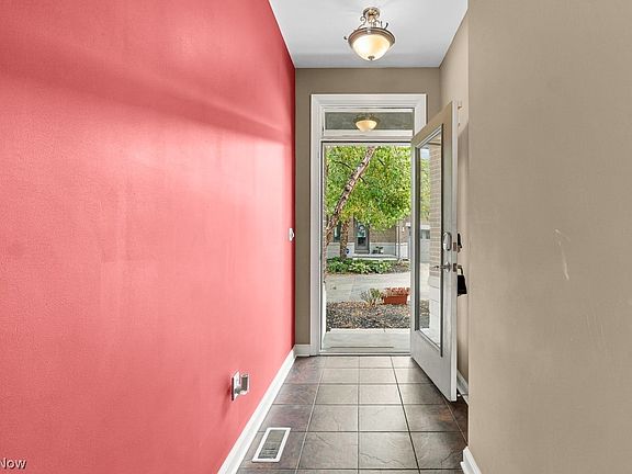 4th image of 1384 Slate Ct