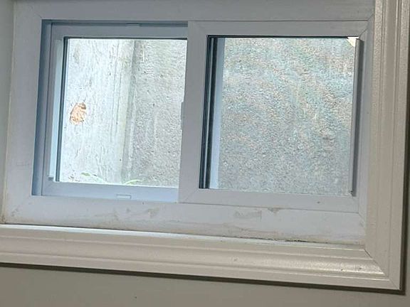 4th image of 49 Linden St Floor 1