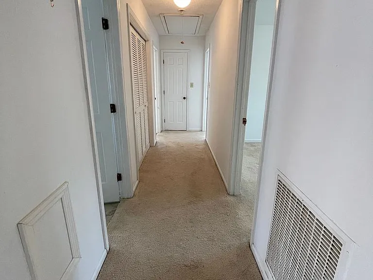 106 Downing Ct — Photo 21
