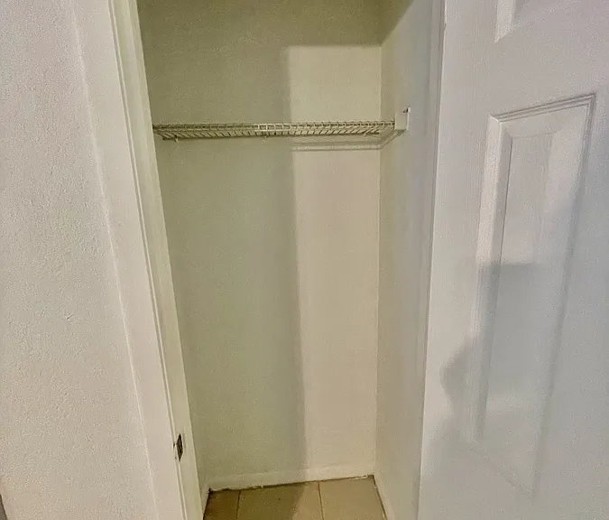 580 Thomas Ave #580 — Photo 9