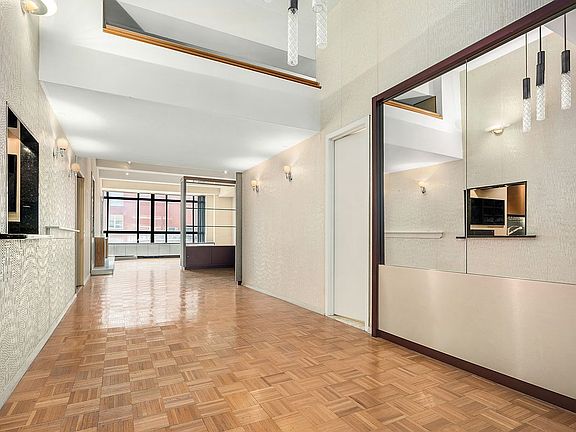 5th image of 111 Barrow St APT 7D