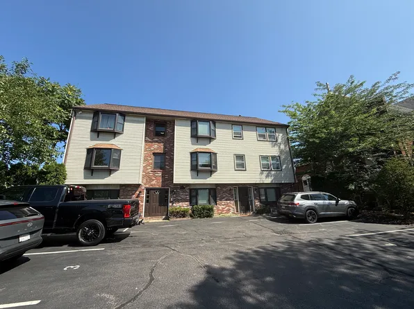 14 Church St APT 2, Mansfield, MA 02048