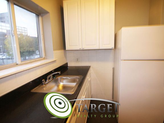 4th image of 704 Flushing Ave #2