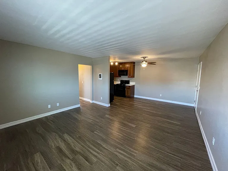 5005 Trojan Ave- Newly Renovated Ground Floor Home — Photo 7