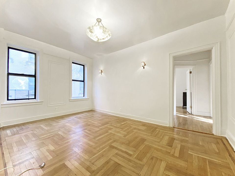 1st image of 452 Park Pl APT 2A