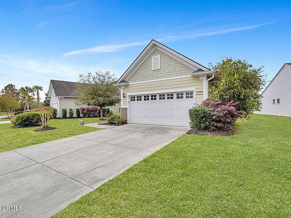 2nd image of 223 Heathwood Drive