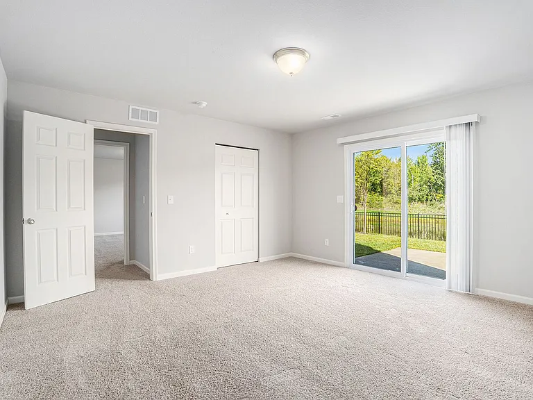 16507 Bedington Dr — Photo 8