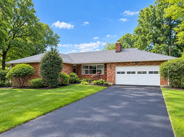 91 Rose Ave, Woodcliff Lake, NJ 07677