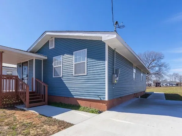 115 Carson St, Jackson, TN 38301