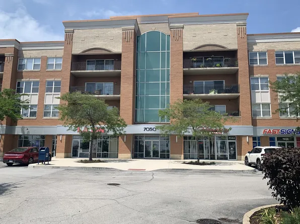 7050 183rd St Unit 203, Tinley Park, IL 60477
