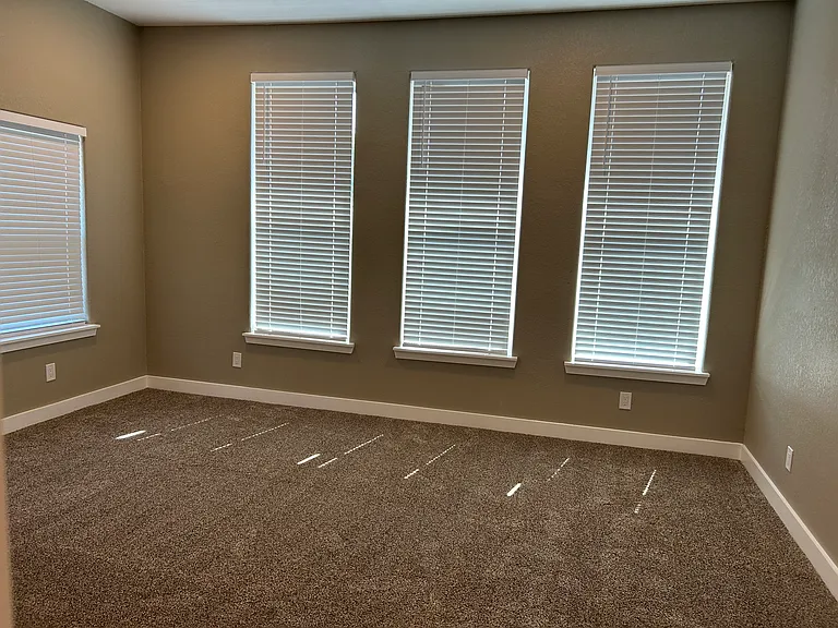 10711 Cromwell Dr — Photo 11