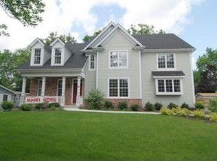 116 Syril Dr, Geneva, IL 60134