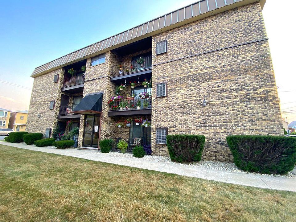 1st image of 5710 S Archer Ave APT 3B