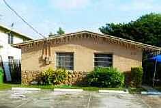 2nd image of 827 SW 30th St